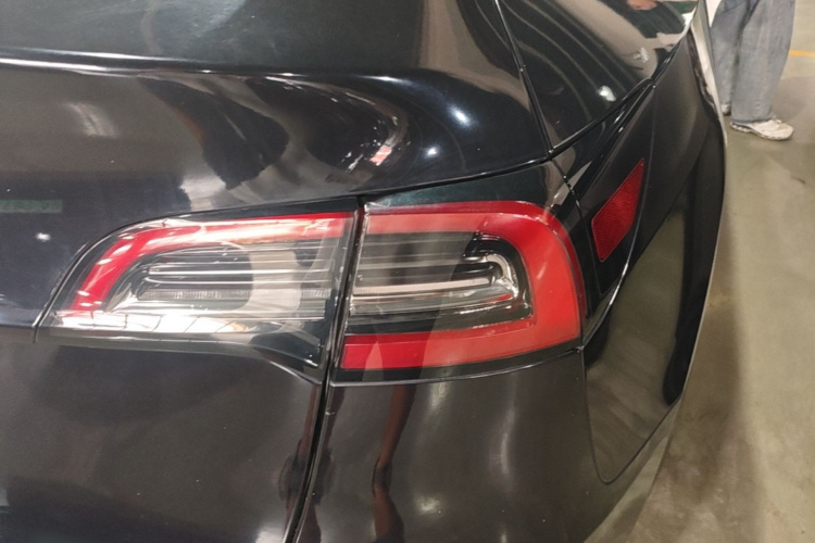 Tesla Model Y 2022 #8 Tesla Model Y 2022 car image #8