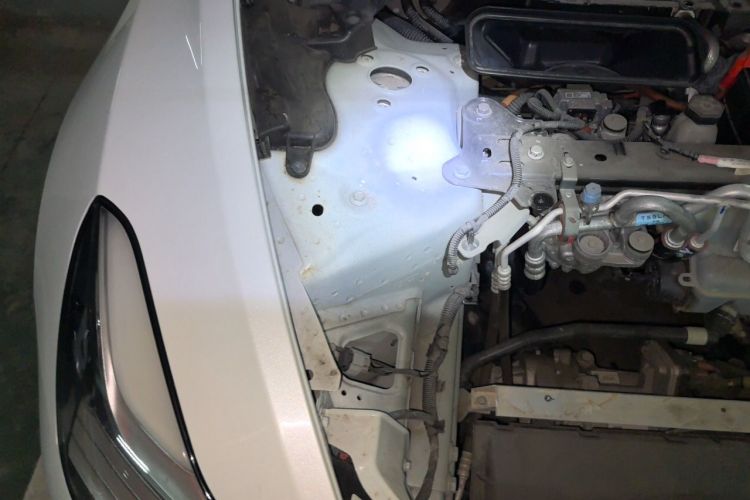 Tesla Model 3 2020 imagem de carro #23