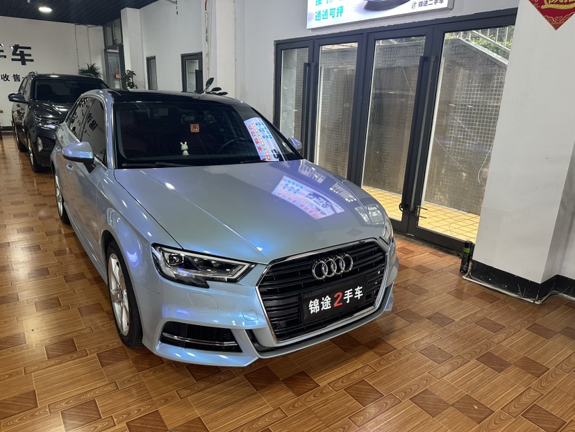 Audi A3 2019 car image #3