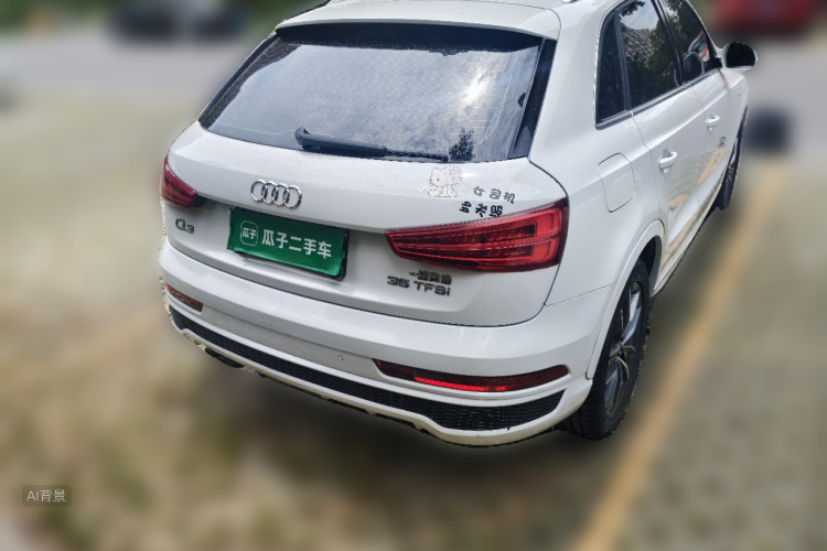 Audi Q3 2019 car image #7