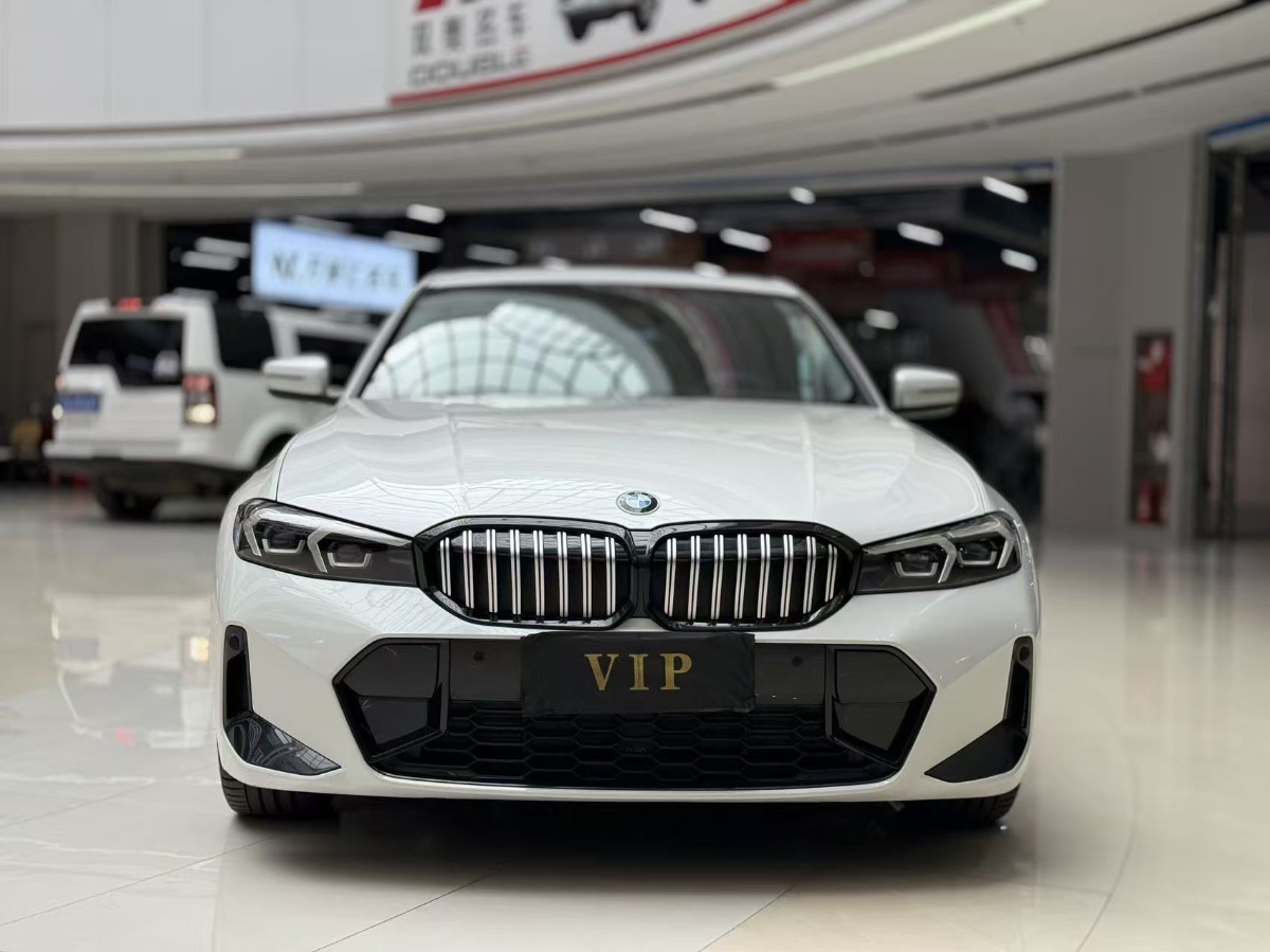 BMW 3 Series 2023 car image #2