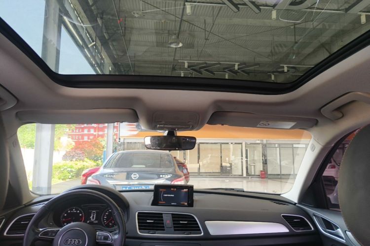 Audi Q3 2017 #18 Audi Q3 2017 car image #18