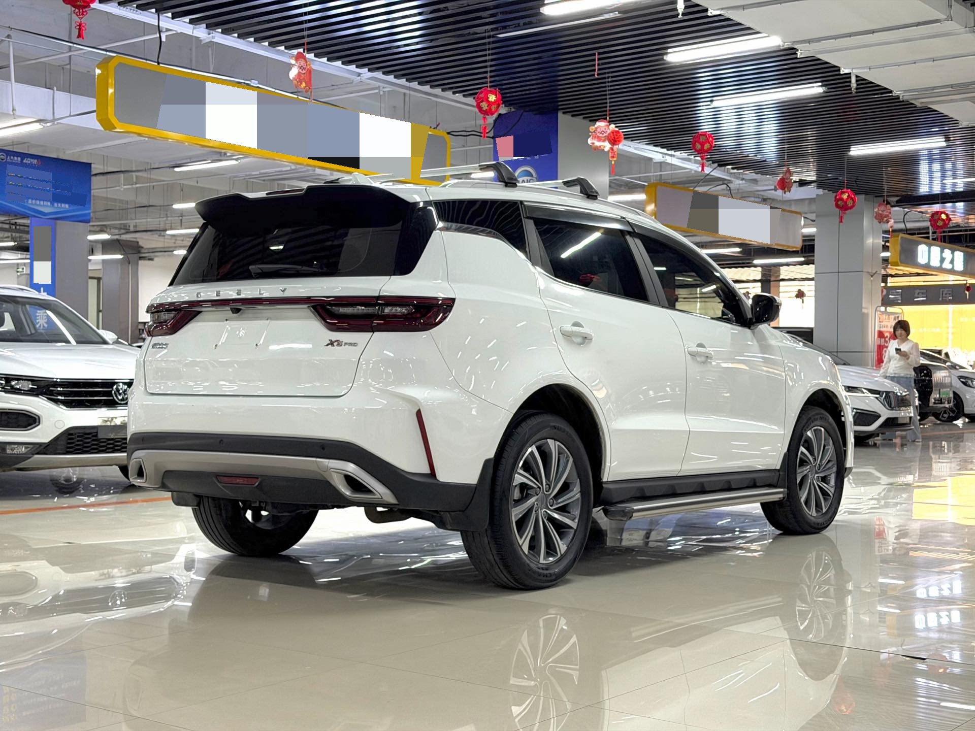 GEELY Vision X6 2023 car image #3