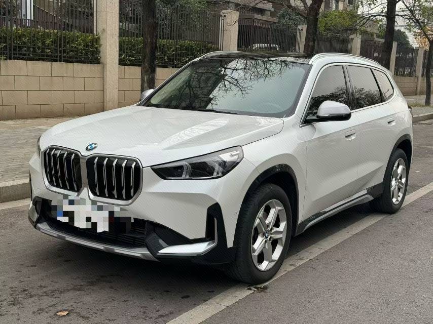 BMW X1 2024 car image 