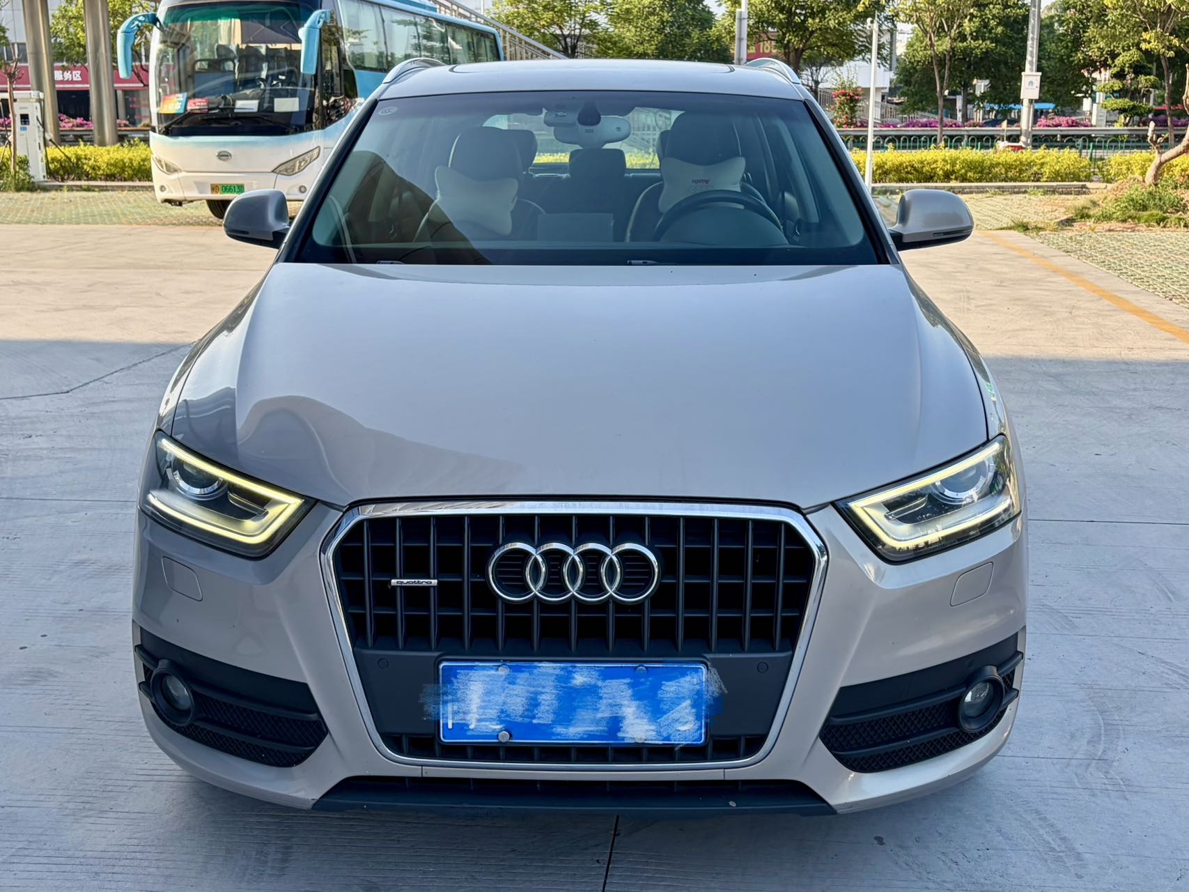 Audi Q3 (Imported) 2013 #2 Audi Q3 (Imported) 2013 car image #2