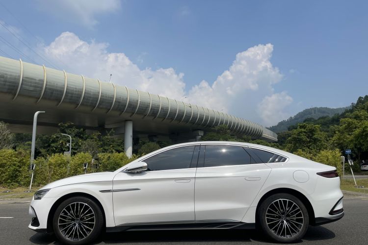 BYD Han 2022 #3 BYD Han 2022 car image #3