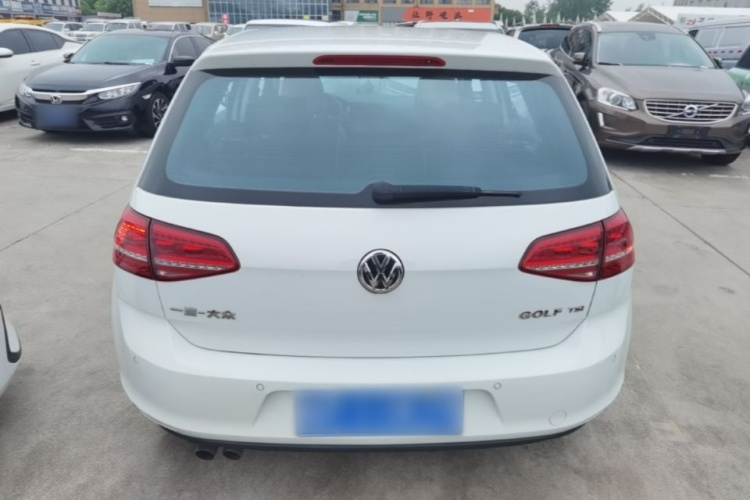 Volkswagen Golf 2015 car image #4
