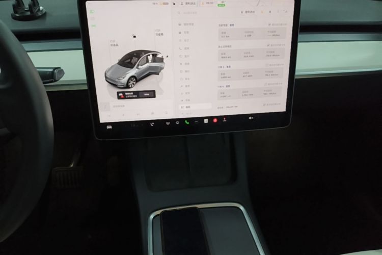 Tesla Model Y 2022 car image #13