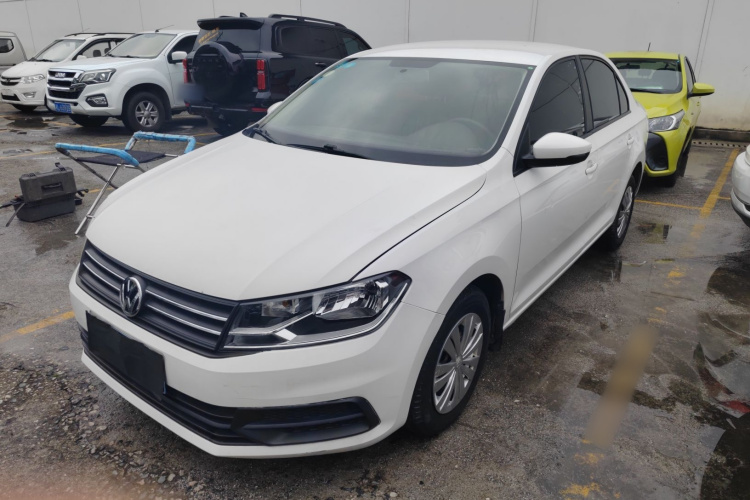 Volkswagen Santana 2017 car image #2