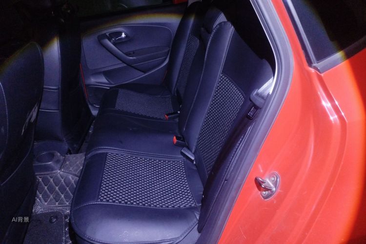 Volkswagen Polo 2018 car image #19