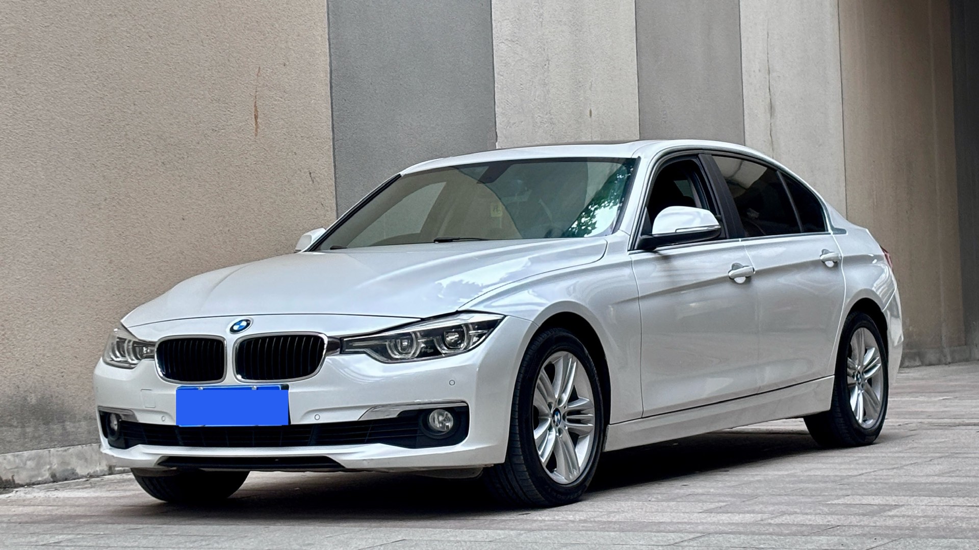 BMW 3 Series 2017 BMW 3 Series 2017 car image