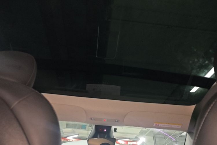 Tesla Model Y 2024 car image #18