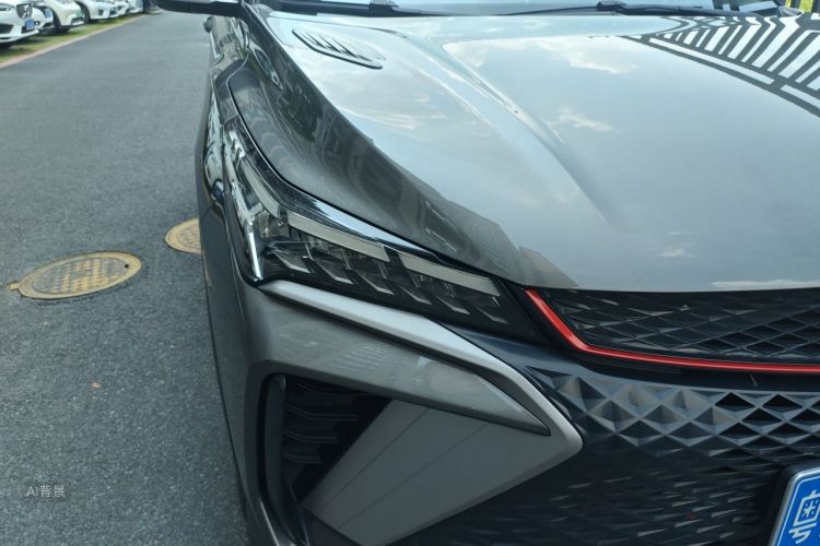 GEELY Coolray 2023 car image #8