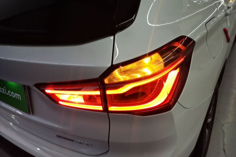 BMW X1 2018 #8 BMW X1 2018 car image #8
