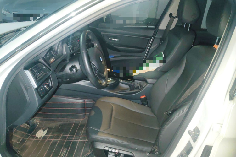 BMW 3 Series 2017 car image #19