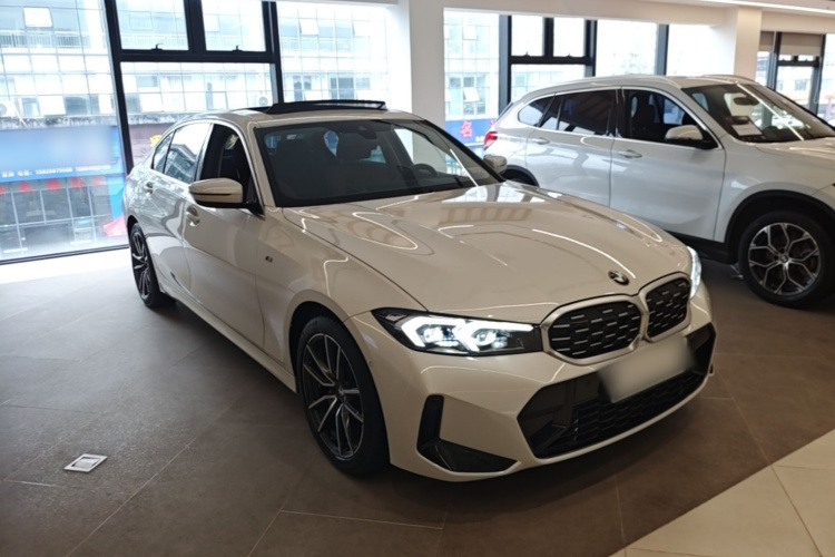 BMW 3 Series 2023 #4 BMW 3 Series 2023 car image #4