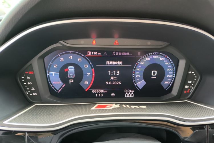 Audi Q3 2021 car image #12