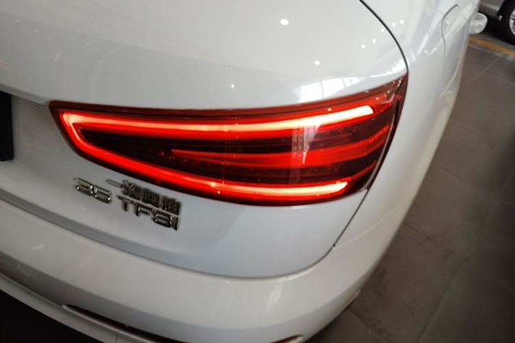 Audi Q3 2016 #8 Audi Q3 2016 car image #8