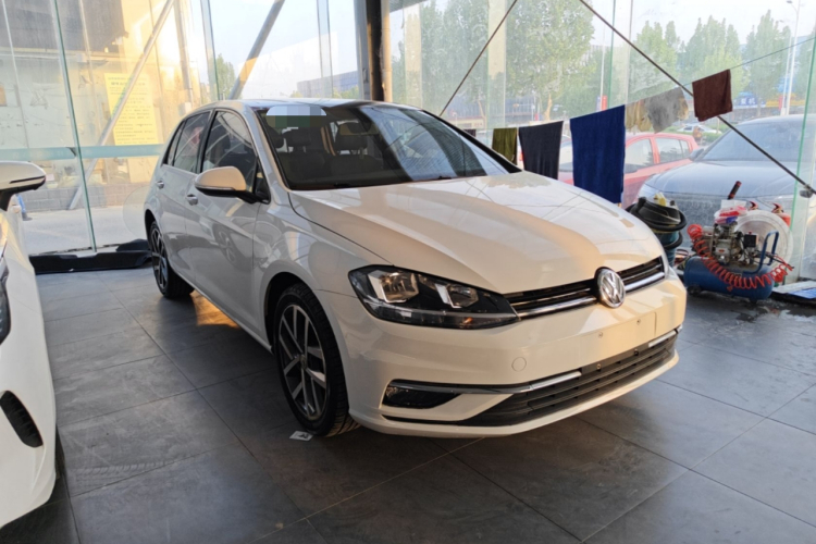 Volkswagen Golf 2020 #4 Volkswagen Golf 2020 car image #4