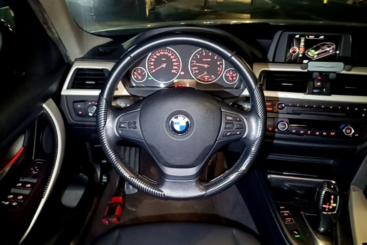 BMW 3 Series 2015 #11 BMW 3 Series 2015 immagine di auto #11