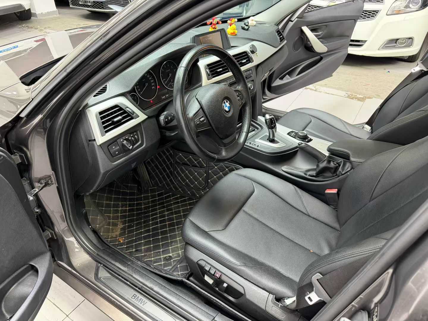 BMW 3 Series 2013 #8 BMW 3 Series 2013 car image #8