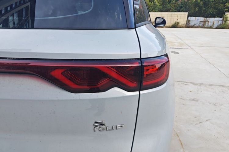 BYD YuanUP 2024 #8 BYD YuanUP 2024 immagine di auto #8