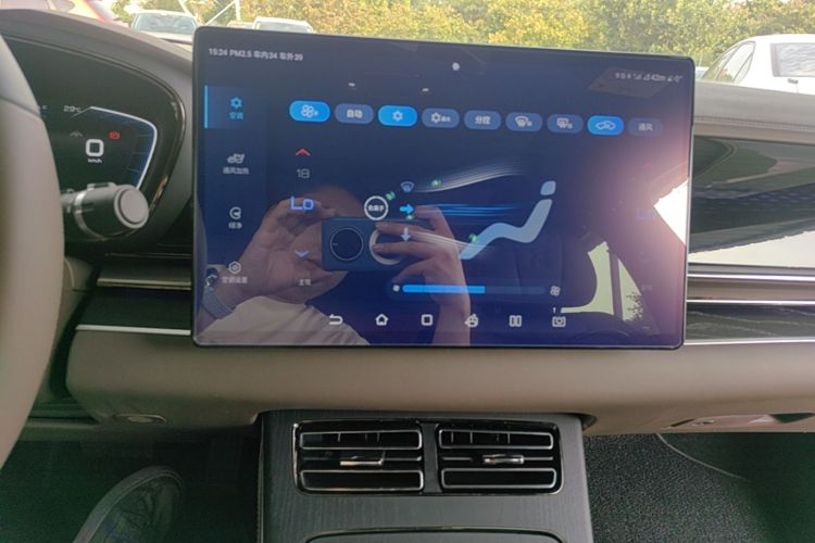 BYD Han 2021 car image #13