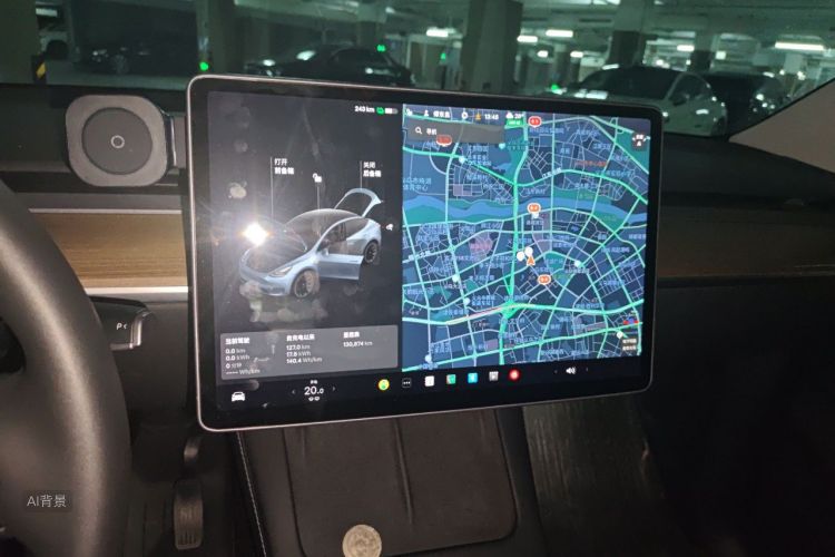 Tesla Model Y 2021 car image #13