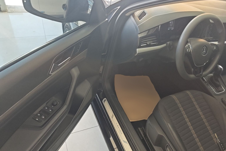 Volkswagen Lavida 2021 car image #16