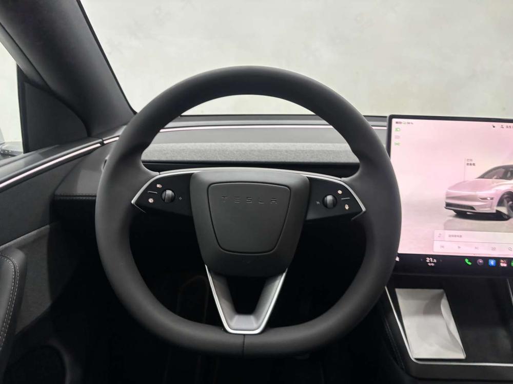 Tesla Model Y 2026 #19 Tesla Model Y 2026 immagine di auto #19