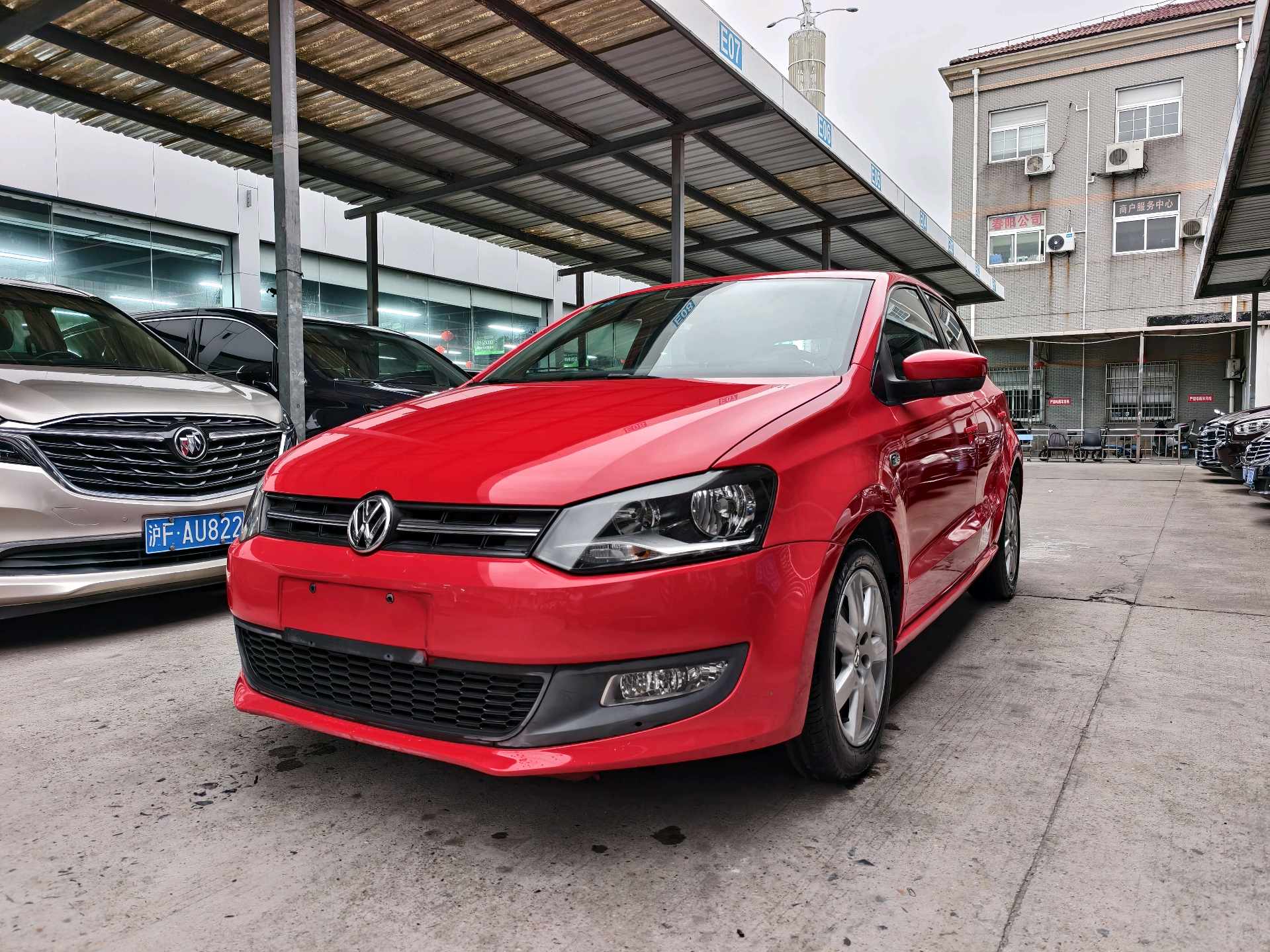 Volkswagen Polo 2013 Volkswagen Polo 2013 car image