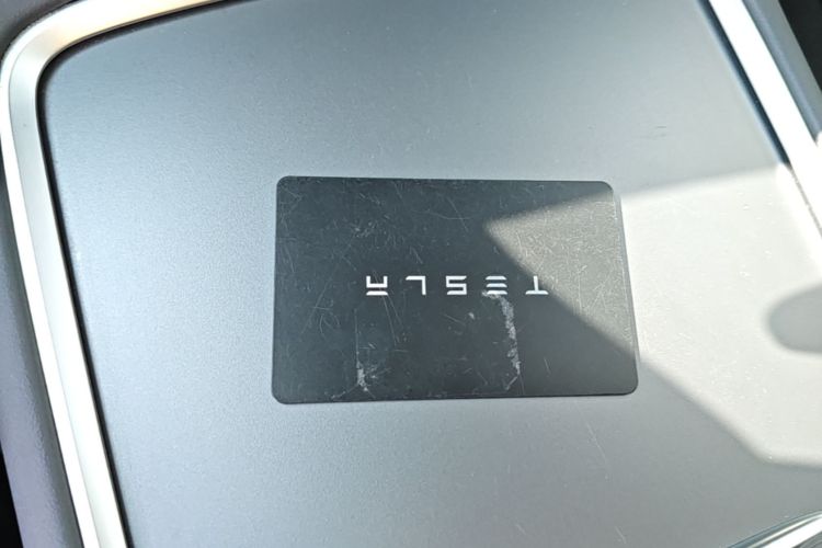 Tesla Model 3 2021 car image #9