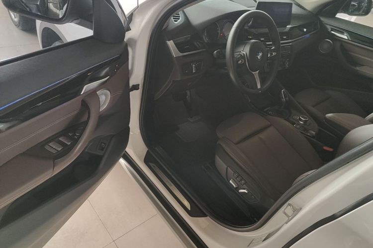 BMW X1 2021 immagine di auto #12