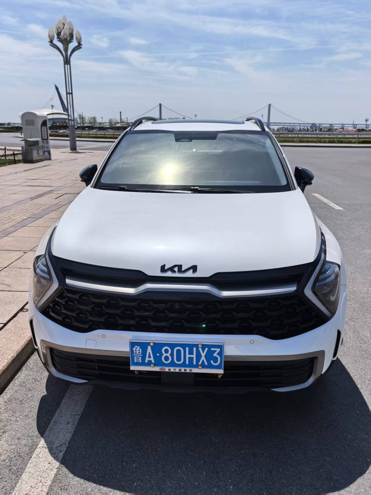 Kia Sportage 2023 car image #2