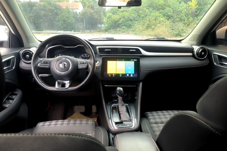 MG ZS 2020 car image #10