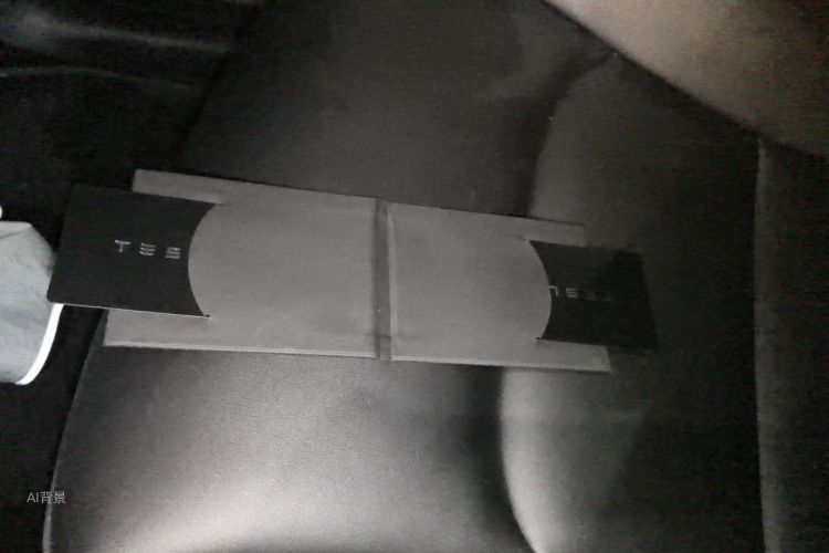 Tesla Model Y 2022 car image #10