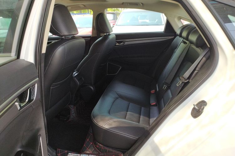 GEELY Emgrand GL 2019 car image #17