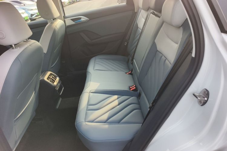 Volkswagen Tharu 2024 car image #17