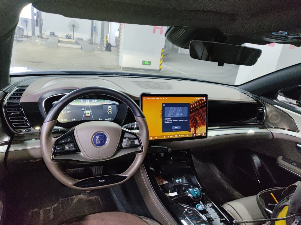 BYD Han 2024 car image #6