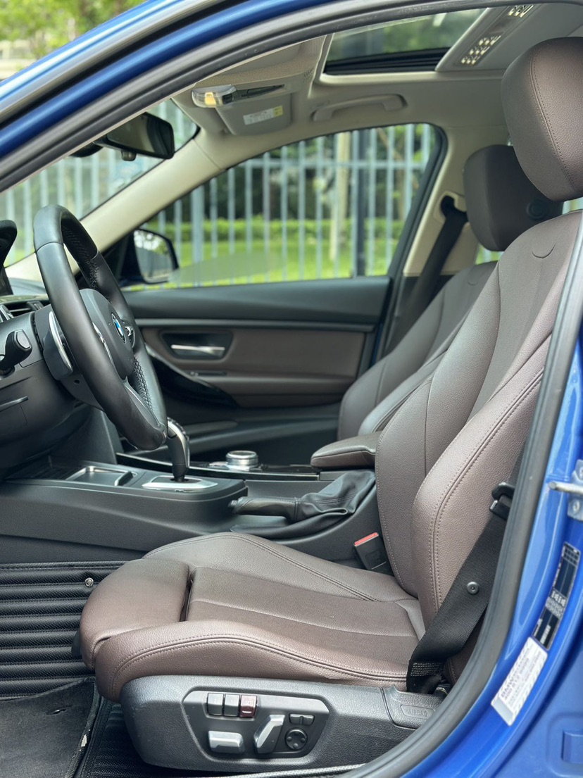 BMW 3 Series 2019 #22 BMW 3 Series 2019 car image #22