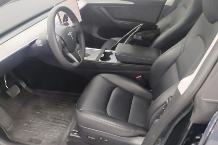 Tesla Model Y 2024 #15 Tesla Model Y 2024 car image #15