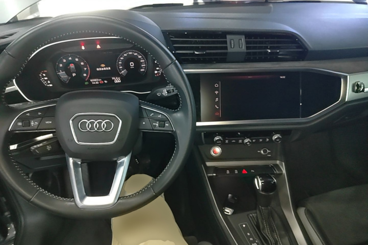 Audi Q3 2021 #11 Audi Q3 2021 car image #11