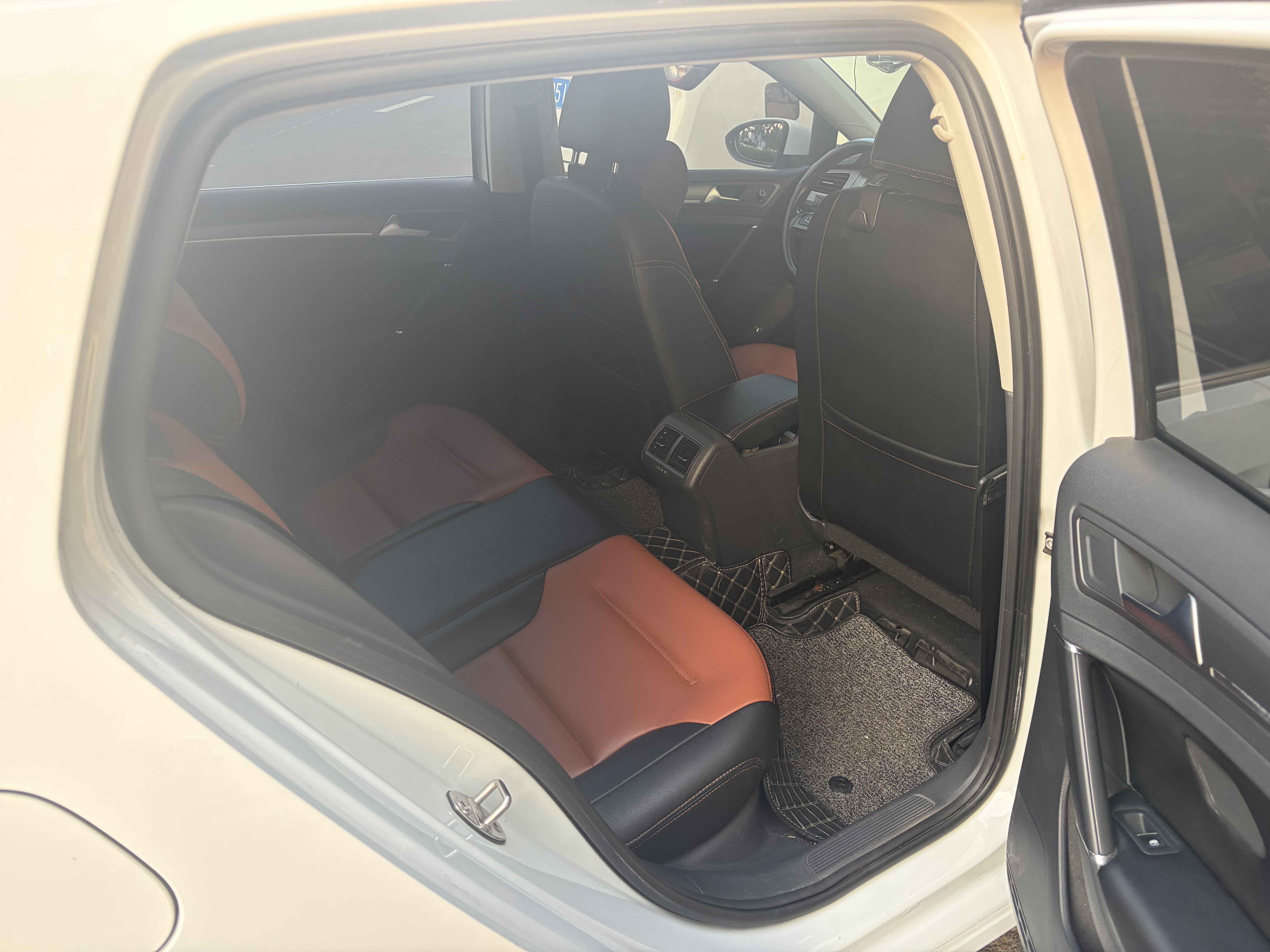 Volkswagen Golf 2016 car image #6