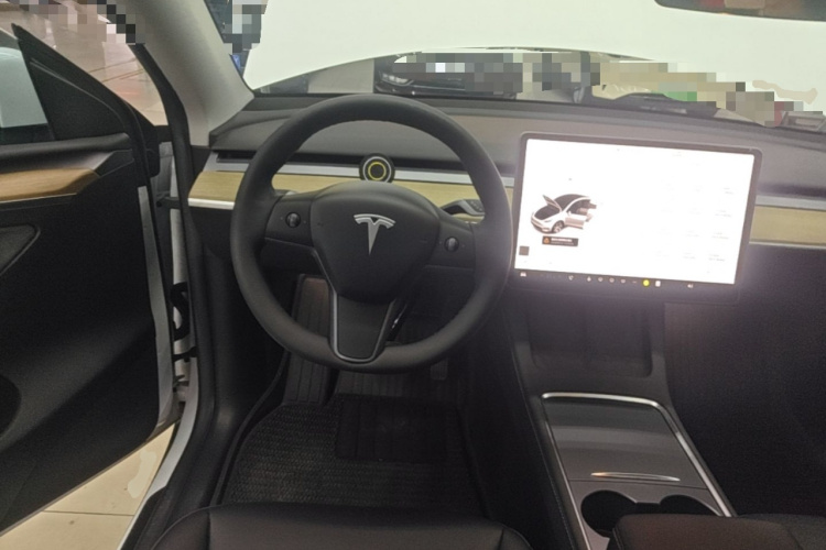 Tesla Model Y 2022 #11 Tesla Model Y 2022 car image #11