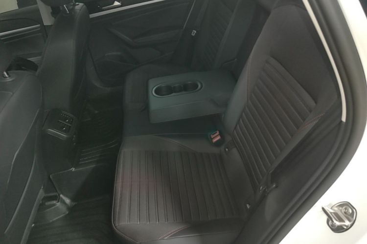 Volkswagen Lavida 2024 car image #17