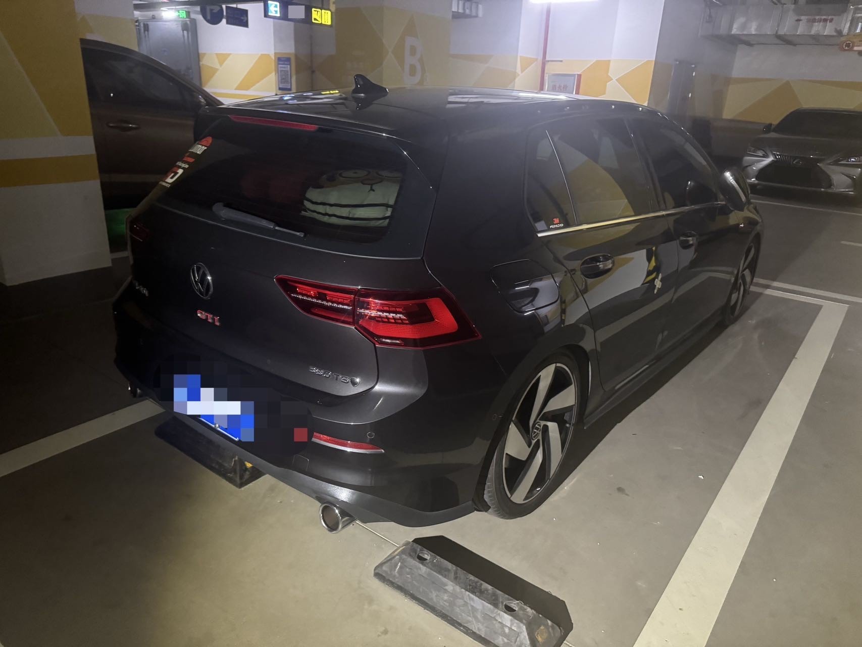 Volkswagen GolfGTI 2023 immagine di auto #4