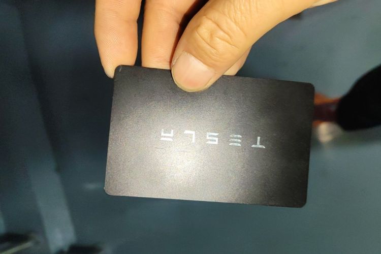 Tesla Model Y 2023 #9 Tesla Model Y 2023 car image #9