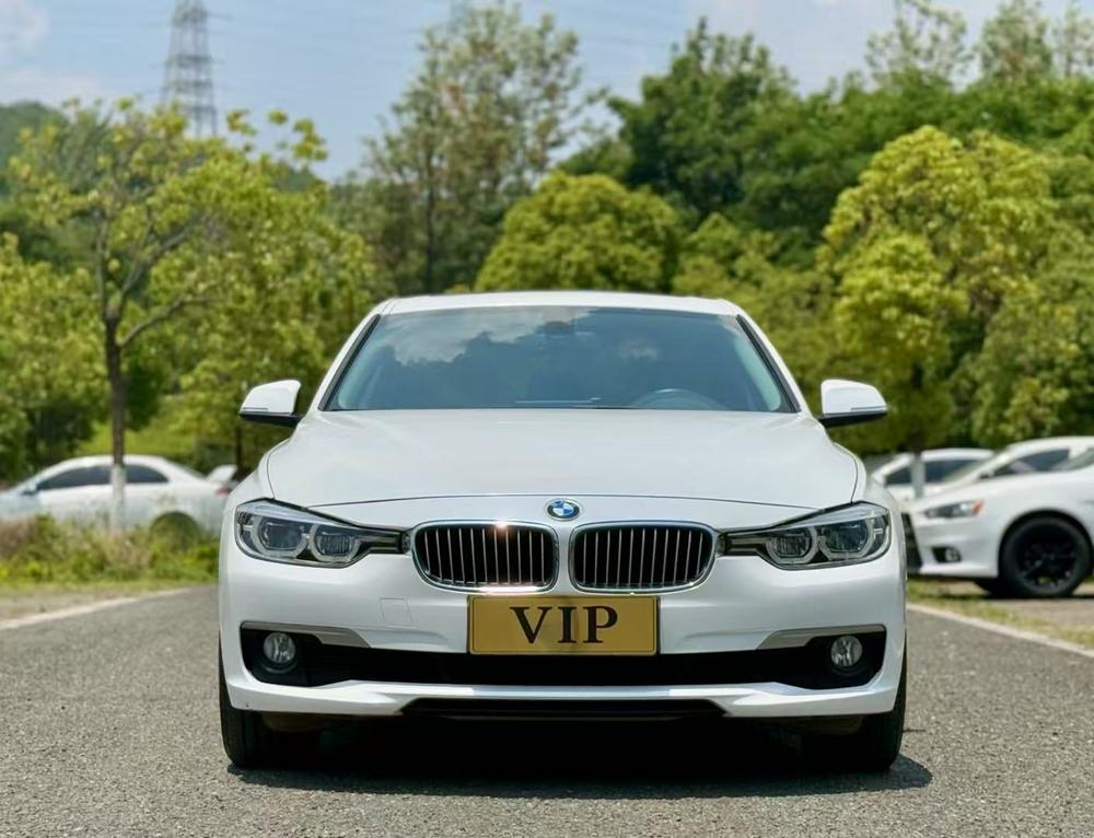 BMW 3 Series 2019 #2 BMW 3 Series 2019 car image #2