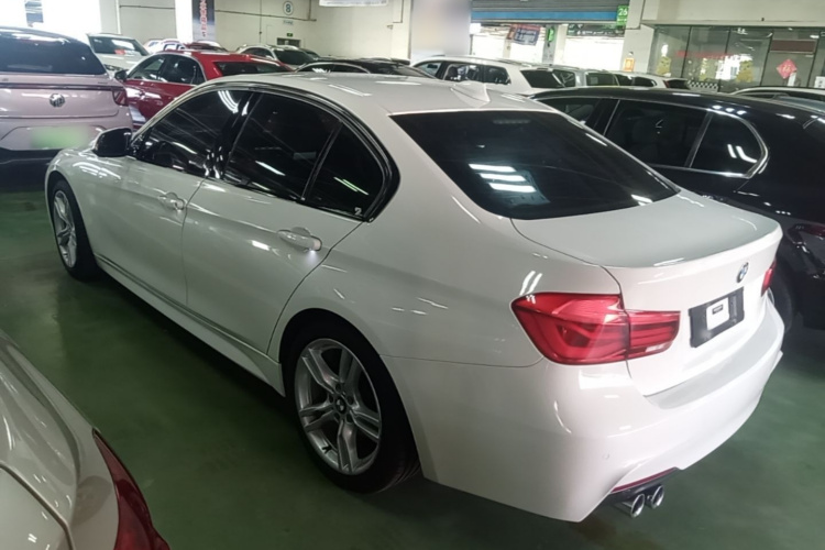 BMW 3 Series 2018 imagen de coche #7