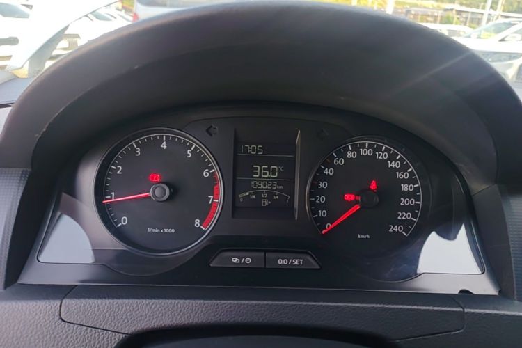 Volkswagen Santana 2016 car image #12